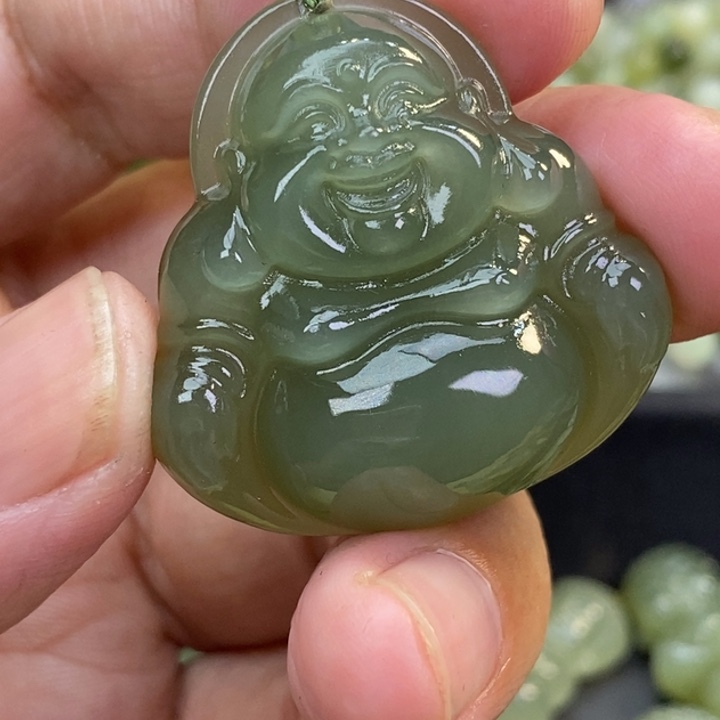 是***呀和田玉未镶嵌颈饰