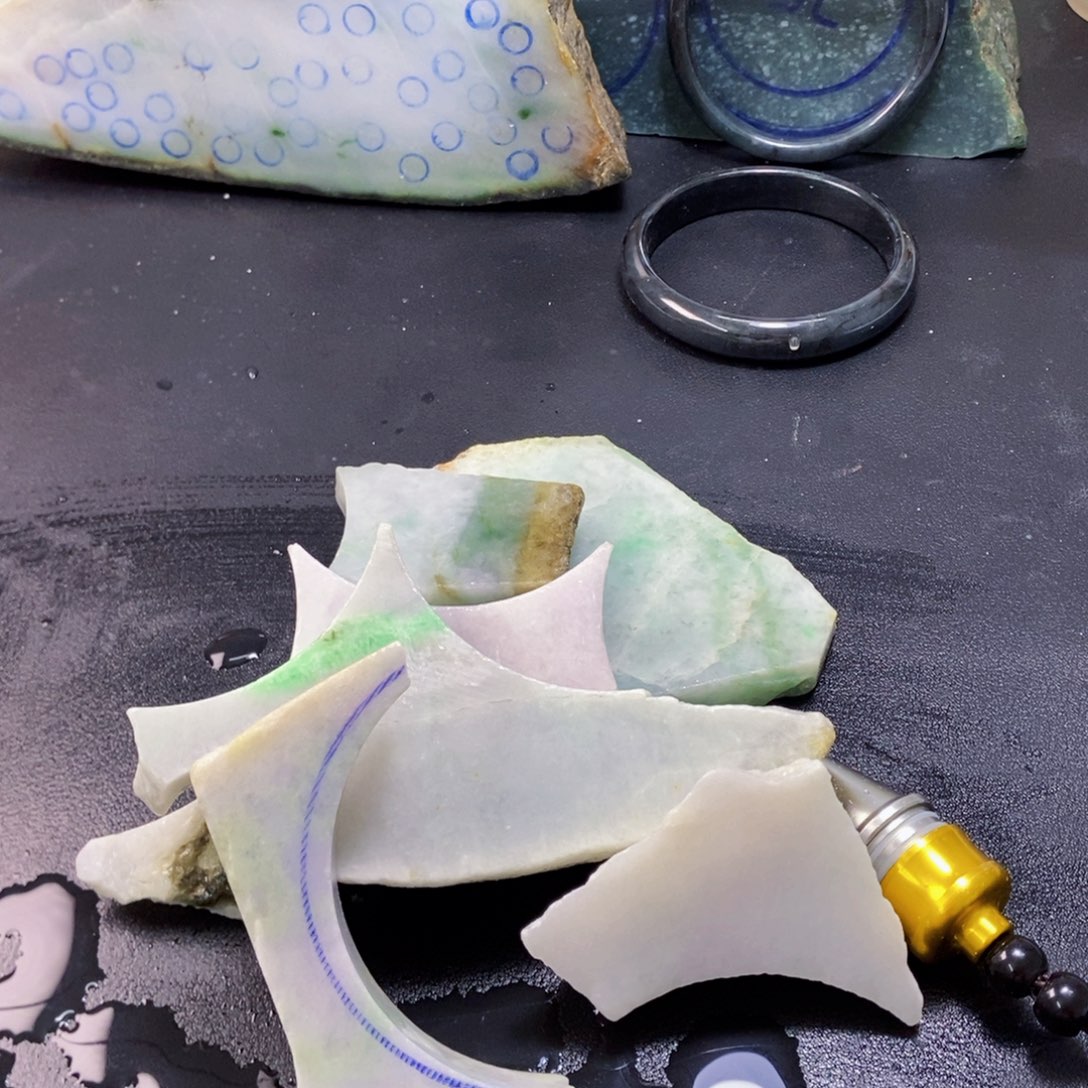 翡翠未镶嵌颈饰078号