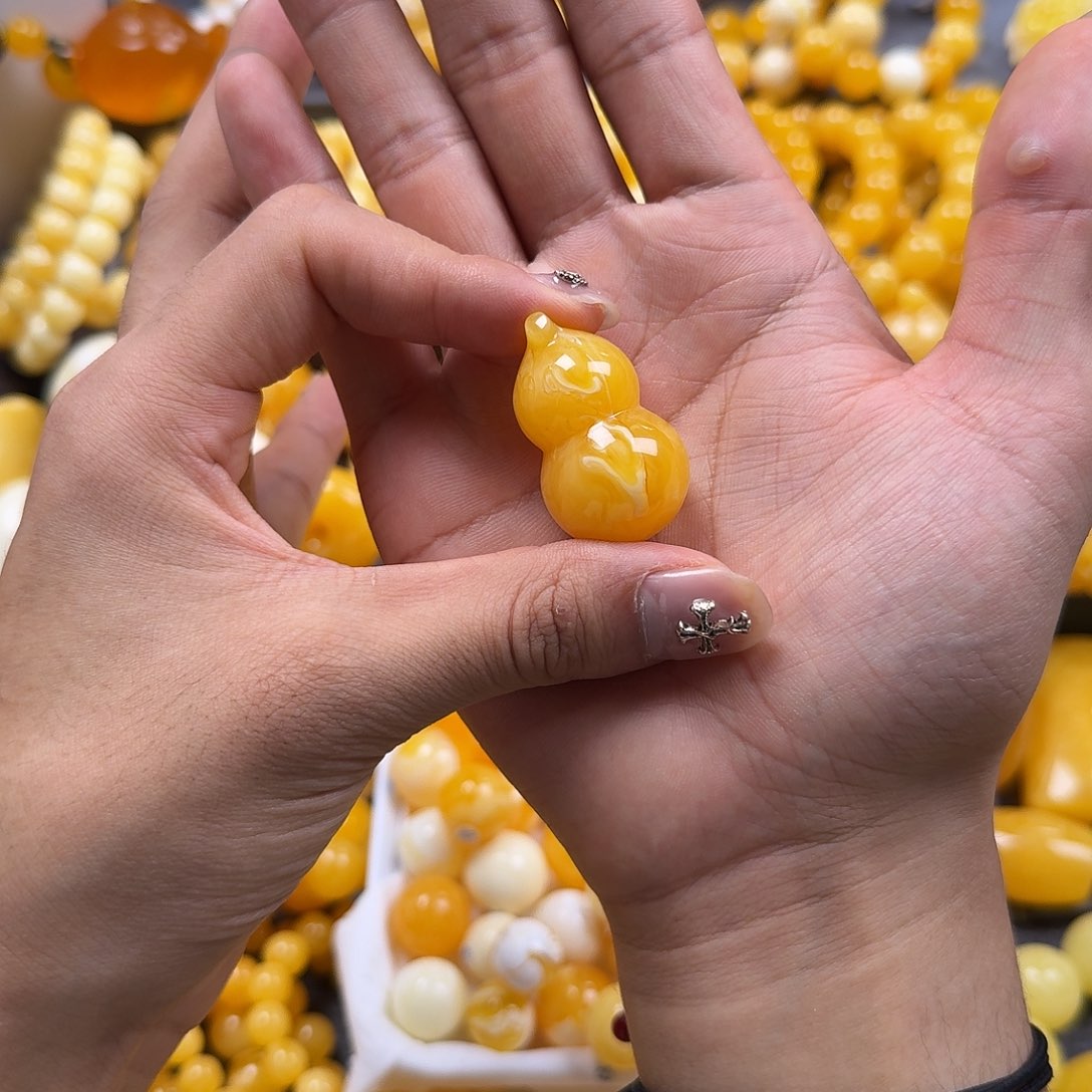 蜜蜡珠宝奇石未镶嵌葫芦