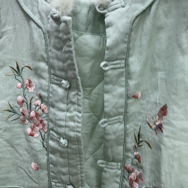 豆绿色棉马甲炫之梦