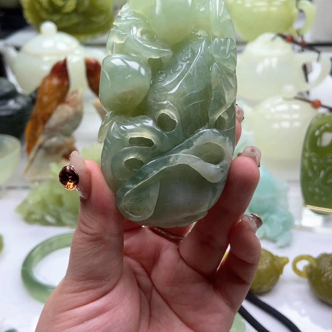 蛇纹石玉手把未镶嵌