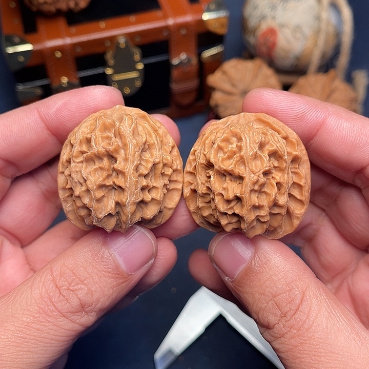 文玩核桃把件36苹果园05