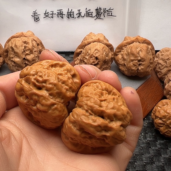 劉***轩吊坠文玩核桃蛤蟆