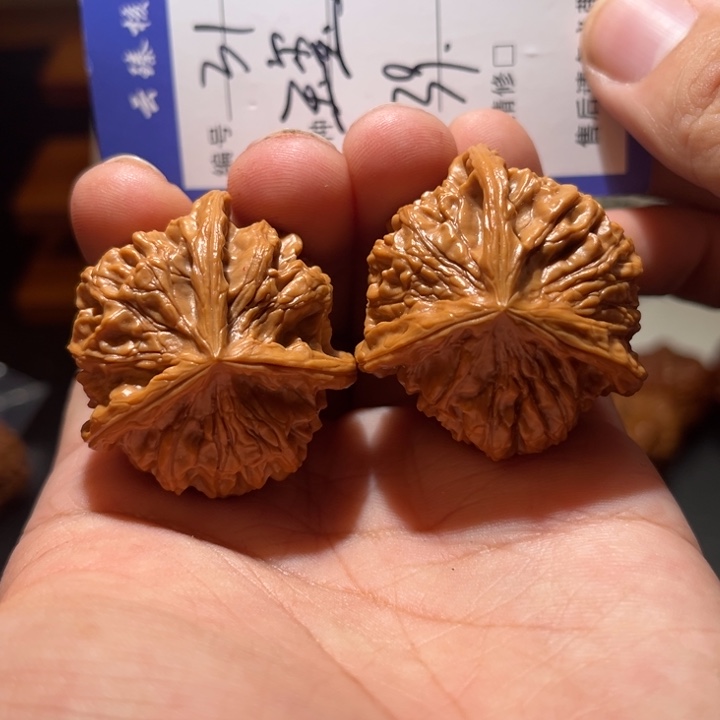 文玩核桃吊坠文玩