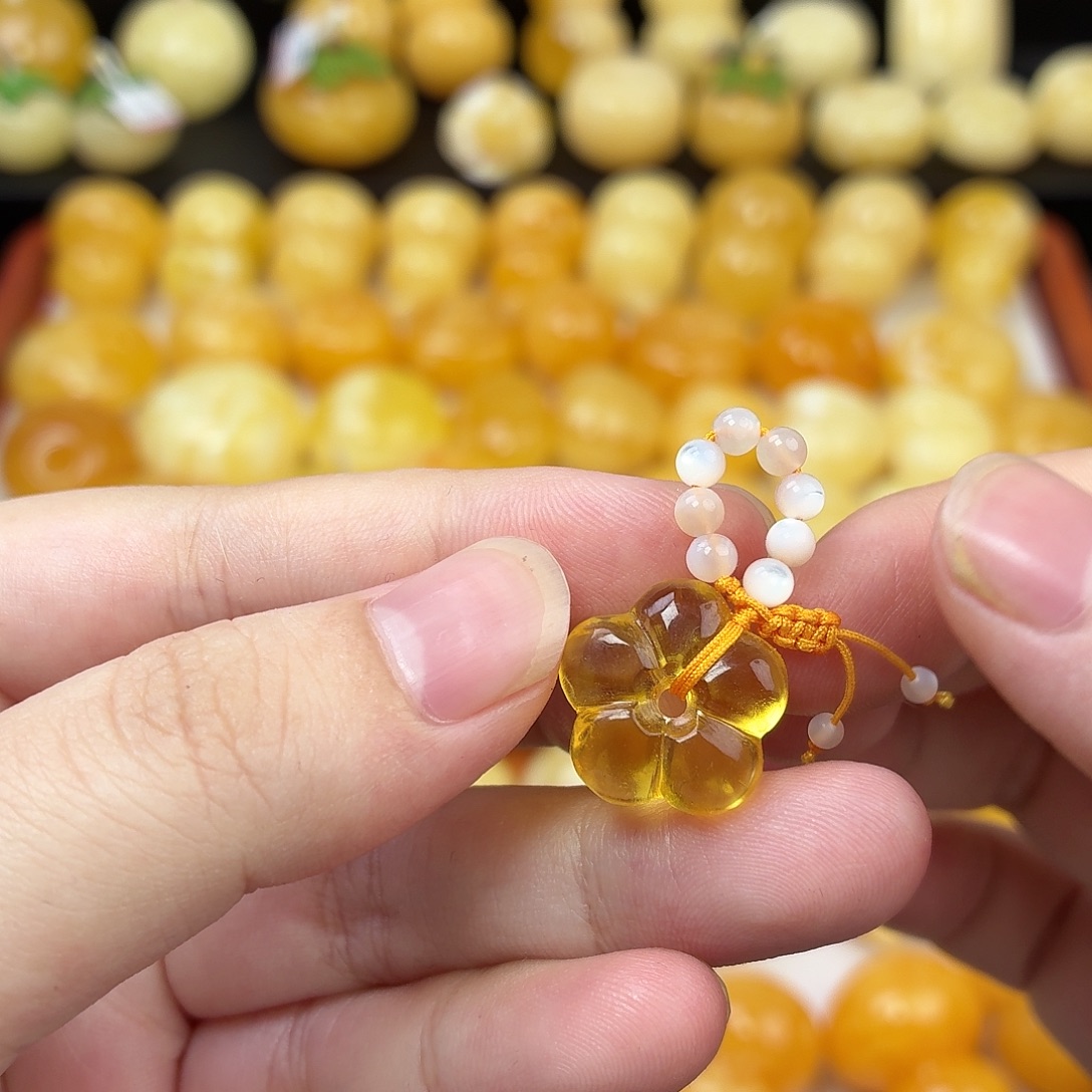 蜜蜡未镶嵌毛衣链蜜蜡