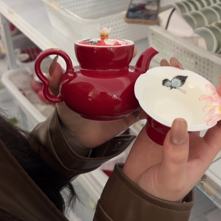 两件套哈哈哈哈哈哈