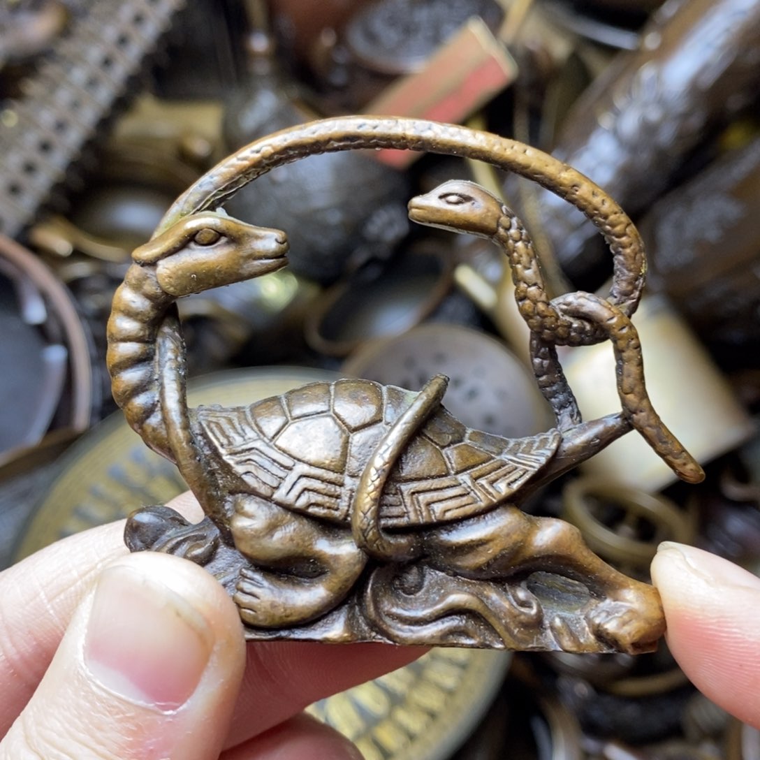 精美铜器，做工精细