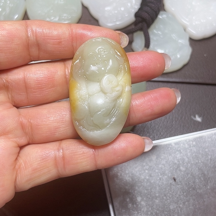 和田玉未镶嵌颈饰