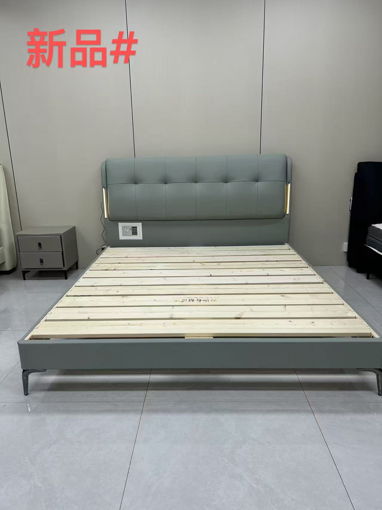 666#真皮床主卧床带保险柜轻奢免洗意式简约软包床高箱储物皮床