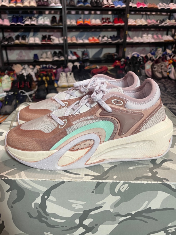 95新  37.5码235/安踏 生活系列 潮流复古 防滑休闲鞋