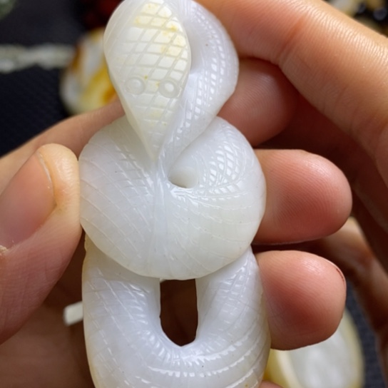 和田玉颈饰未镶嵌