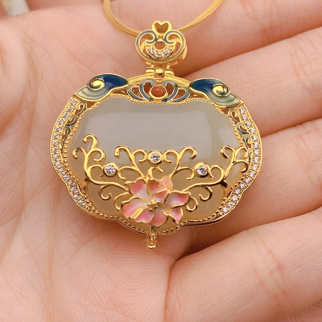 和田玉颈饰银S925镀金镶嵌