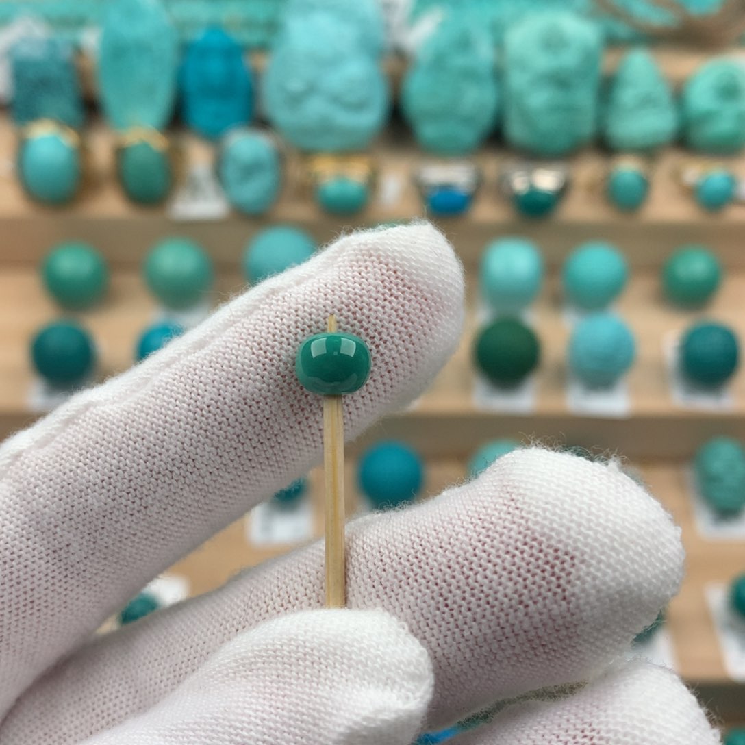 绿松石配饰未镶嵌6.6-5.5