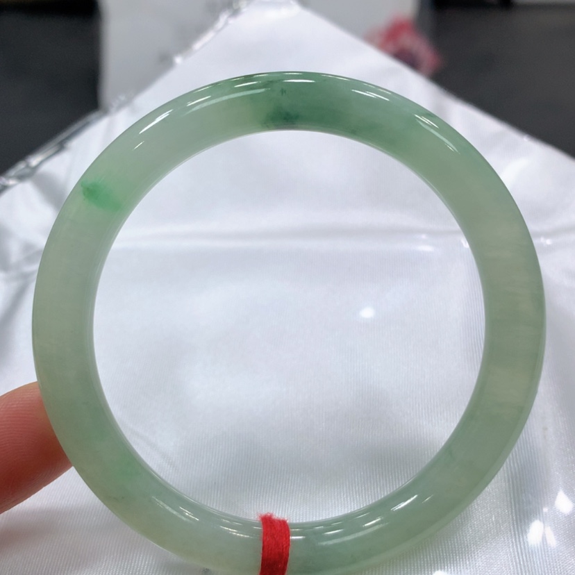 【闪购商品】翡翠手镯未镶嵌翡翠