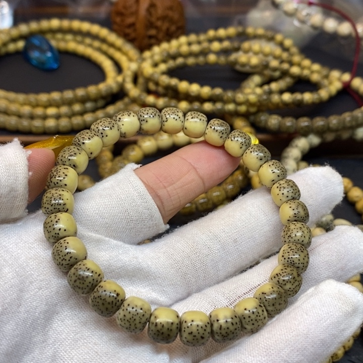 【闪购商品】手串星月菩提递*原生态石玉料