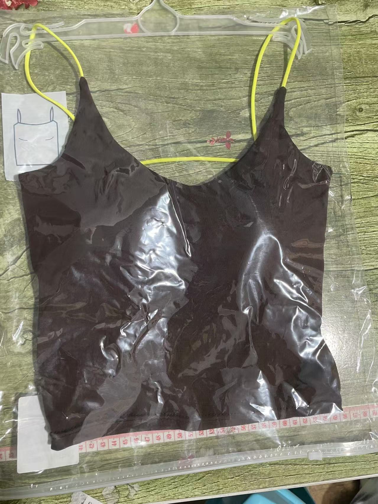 孤品背心默认微瑕 介意慎拍