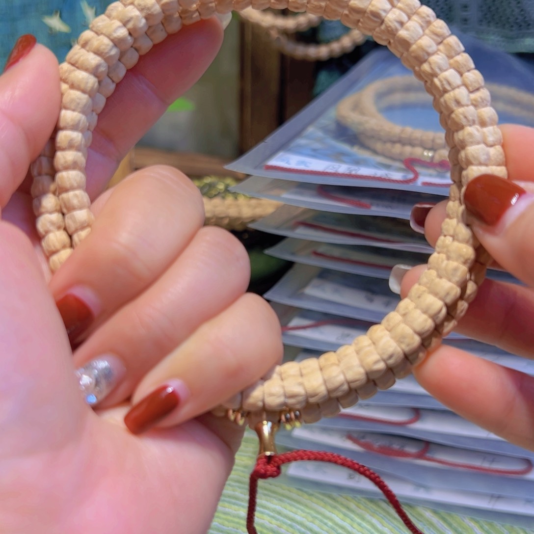 柏香籽/百香籽吊坠吉****店