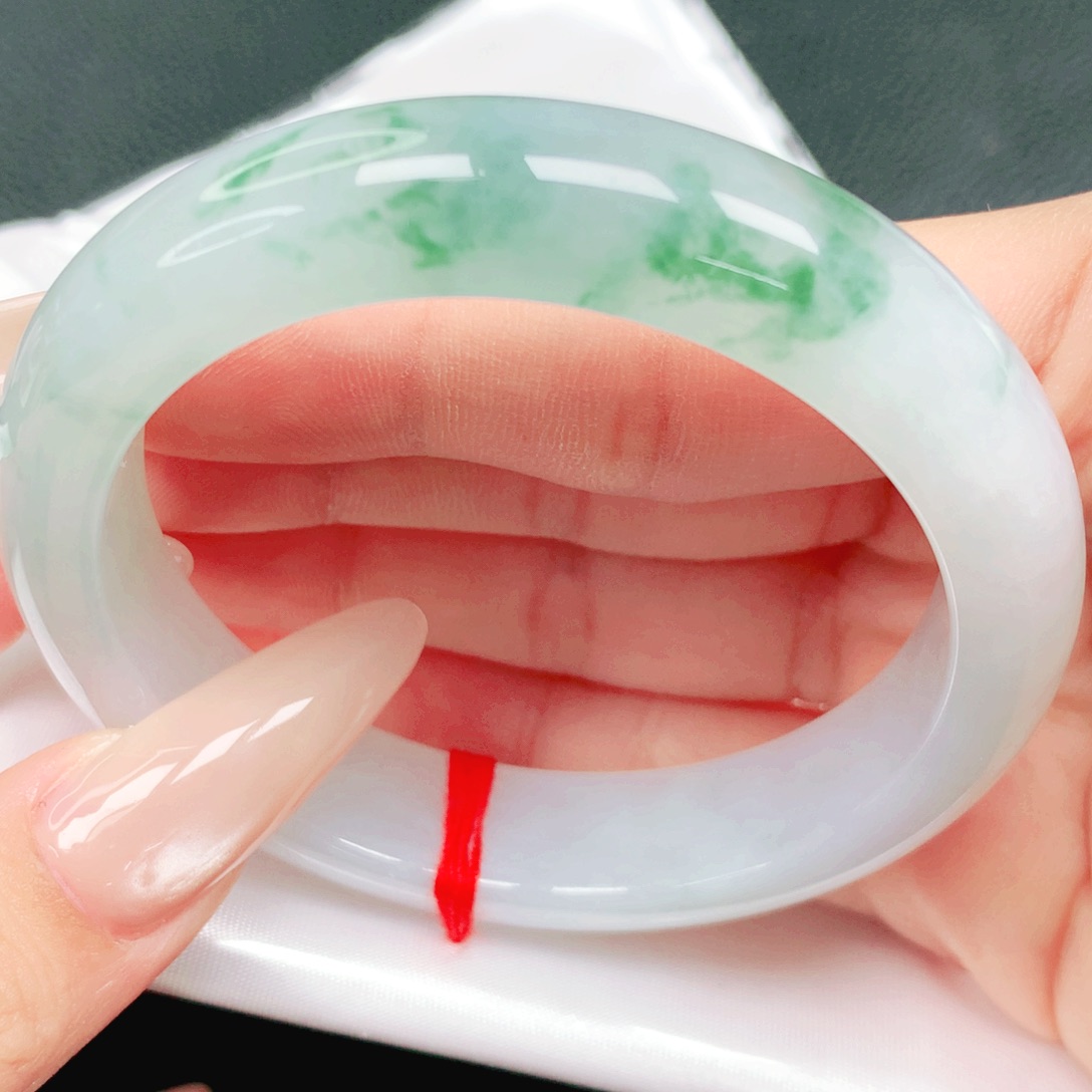 翡翠未镶嵌手镯53