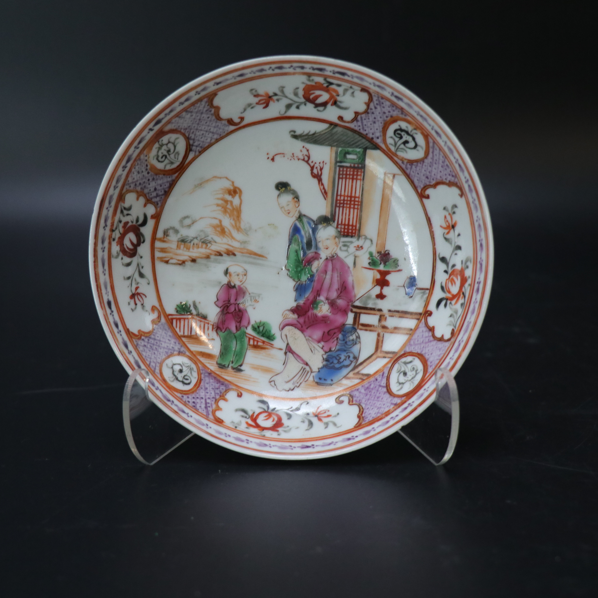 Lot25121248清乾隆广彩人物故事碟 直径：约12.6cm