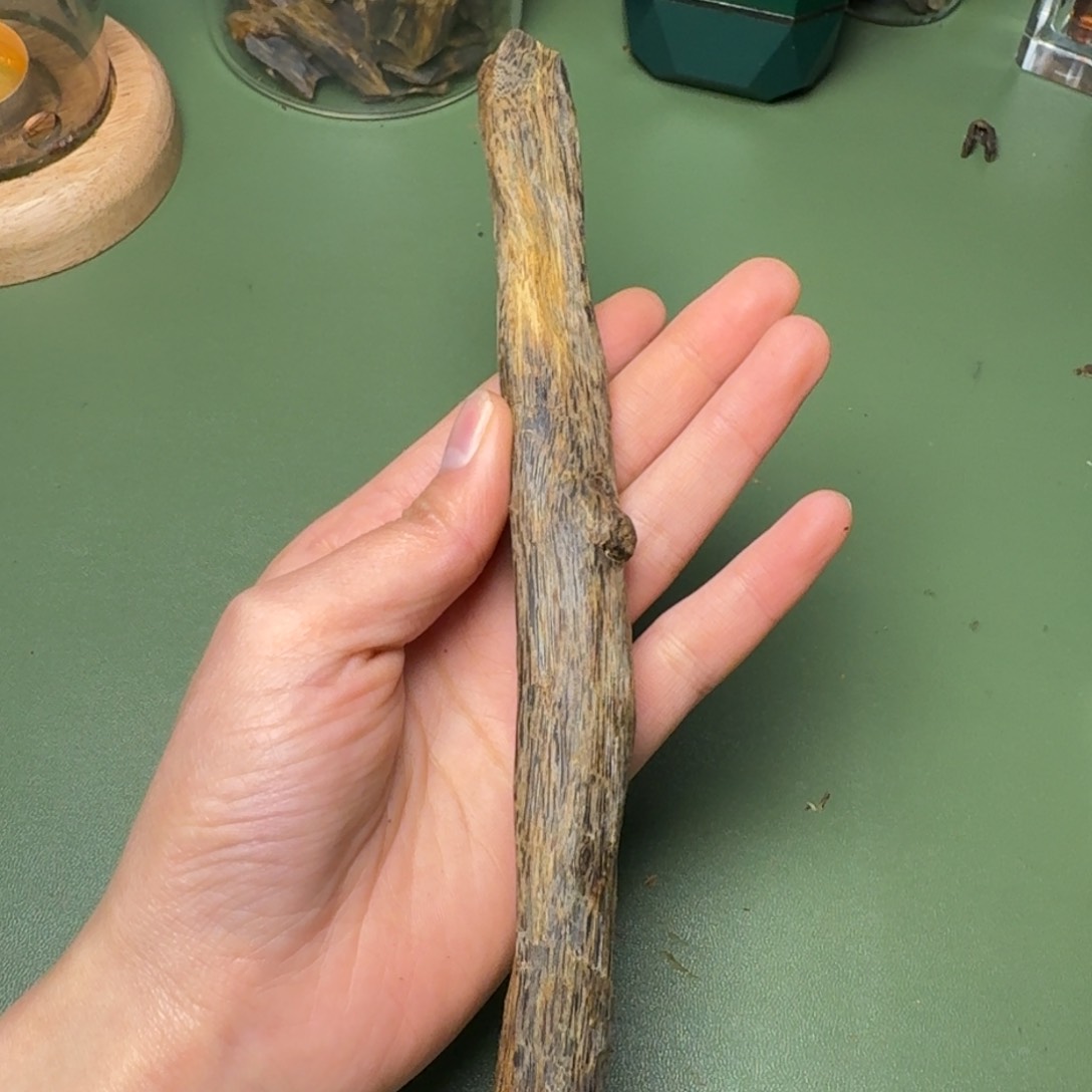 沉香手把件小*海南蓝香树心油块料33.8克