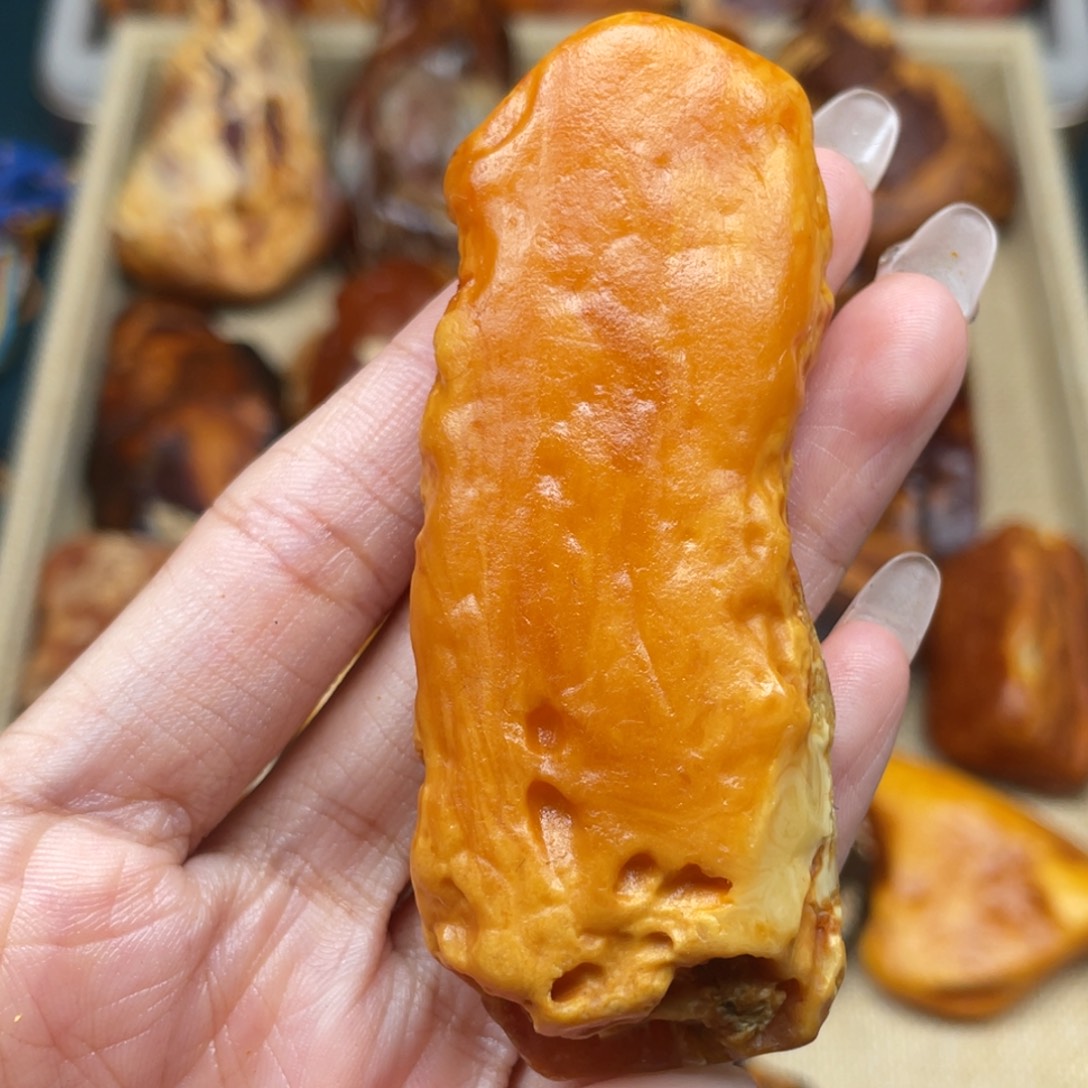 琥珀未镶嵌珠宝奇石