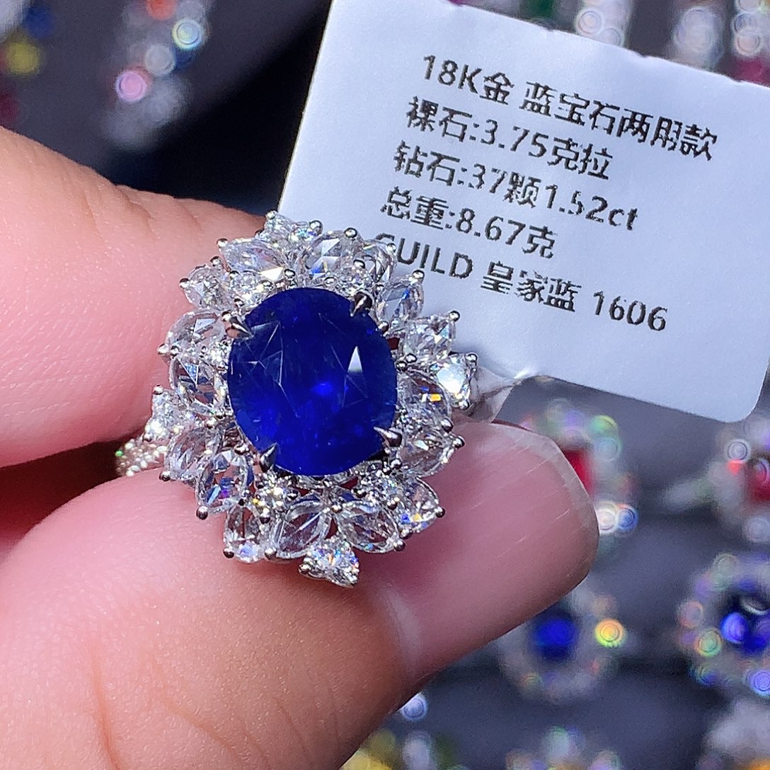 蓝宝石18K金镶嵌戒指