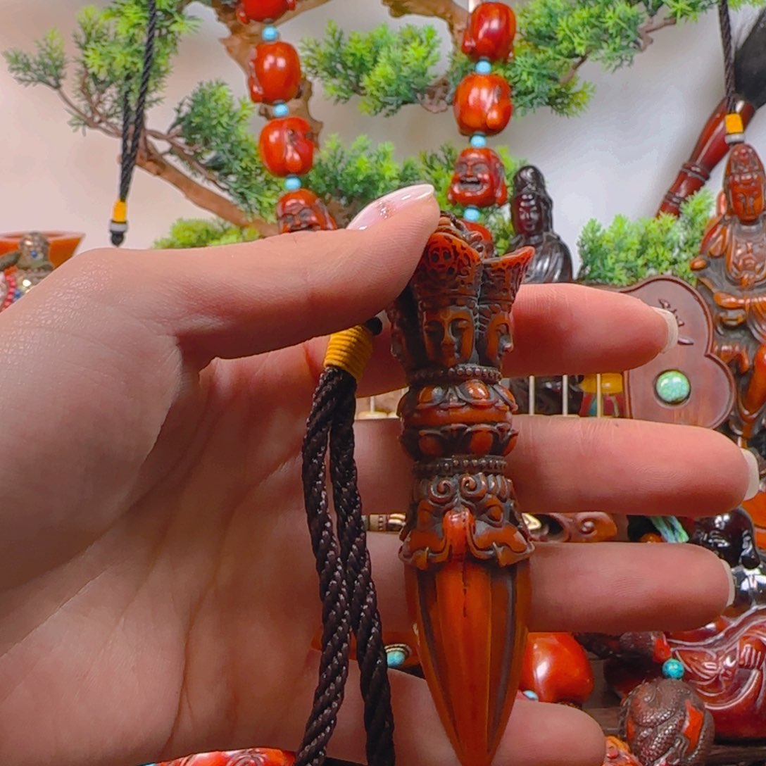 琥珀裸石未镶嵌手把