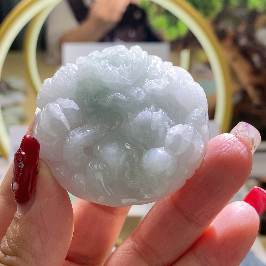 【闪购商品】翡翠颈饰未镶嵌龙牌