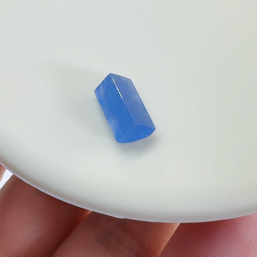 翡翠颈饰未镶嵌裸石