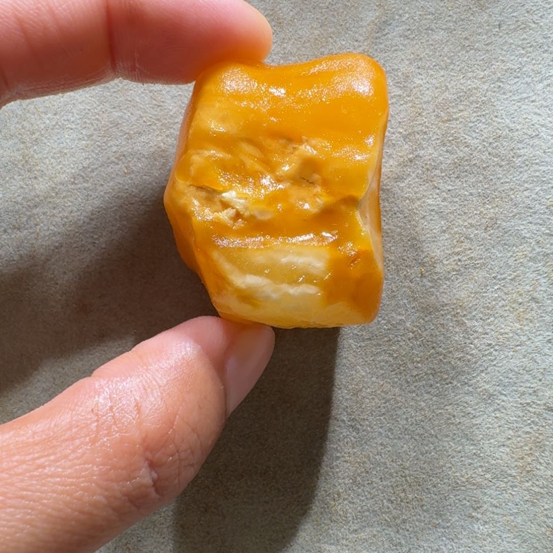定制琥珀未镶嵌定制