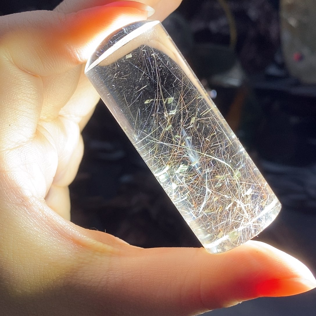 金发晶未镶嵌发晶