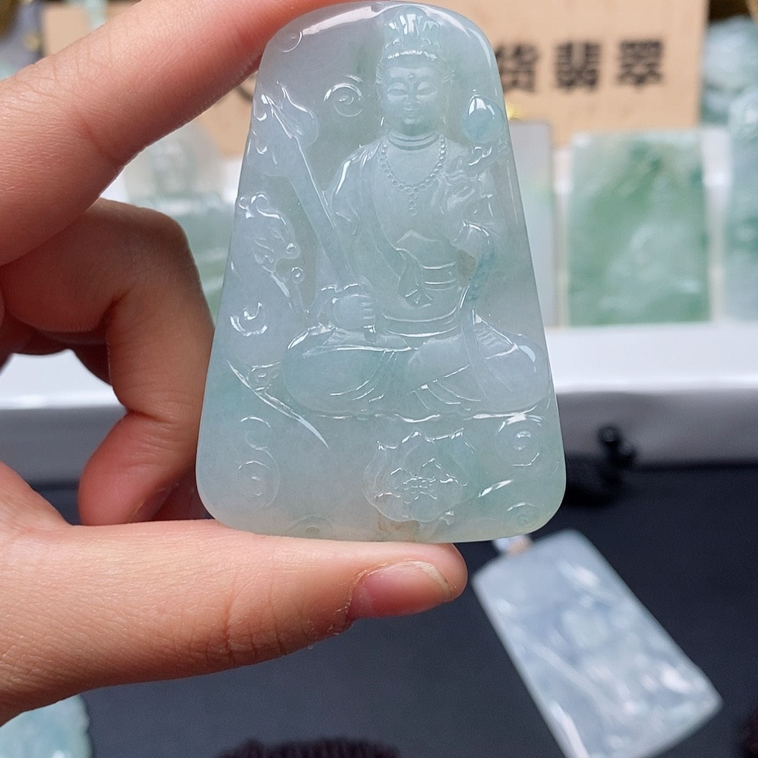 翡翠颈饰未镶嵌汪****友翡翠