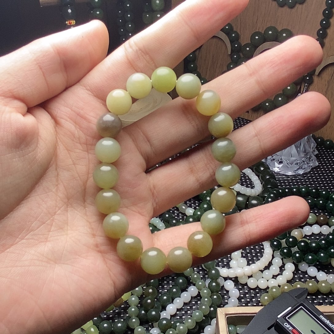 和田玉未镶嵌手串8