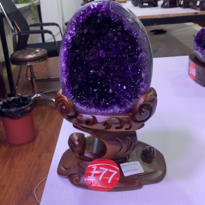 紫晶大型摆件（非配饰）未镶嵌晶