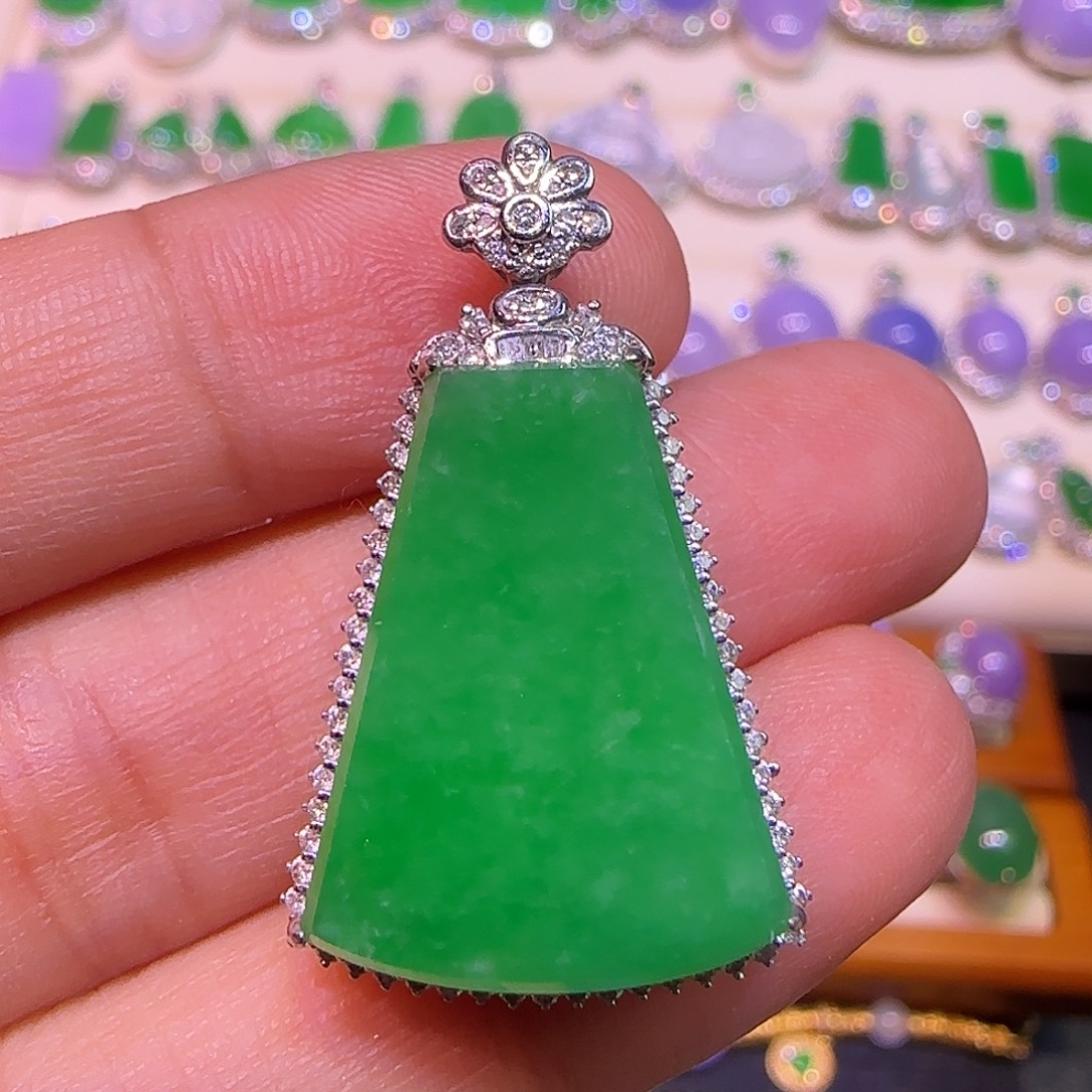 翡翠18K金镶嵌手链