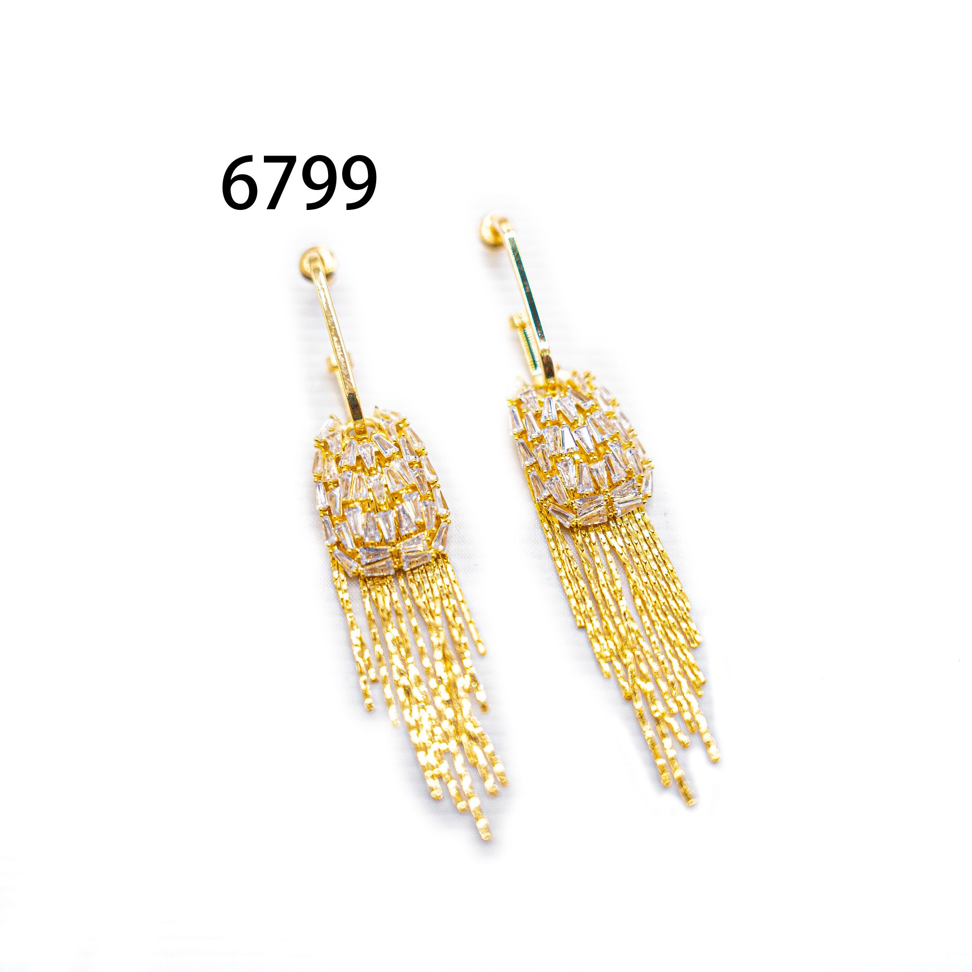 铜合金耳饰 简约镶嵌个性气质耳环小众设计高级感耳饰～6799