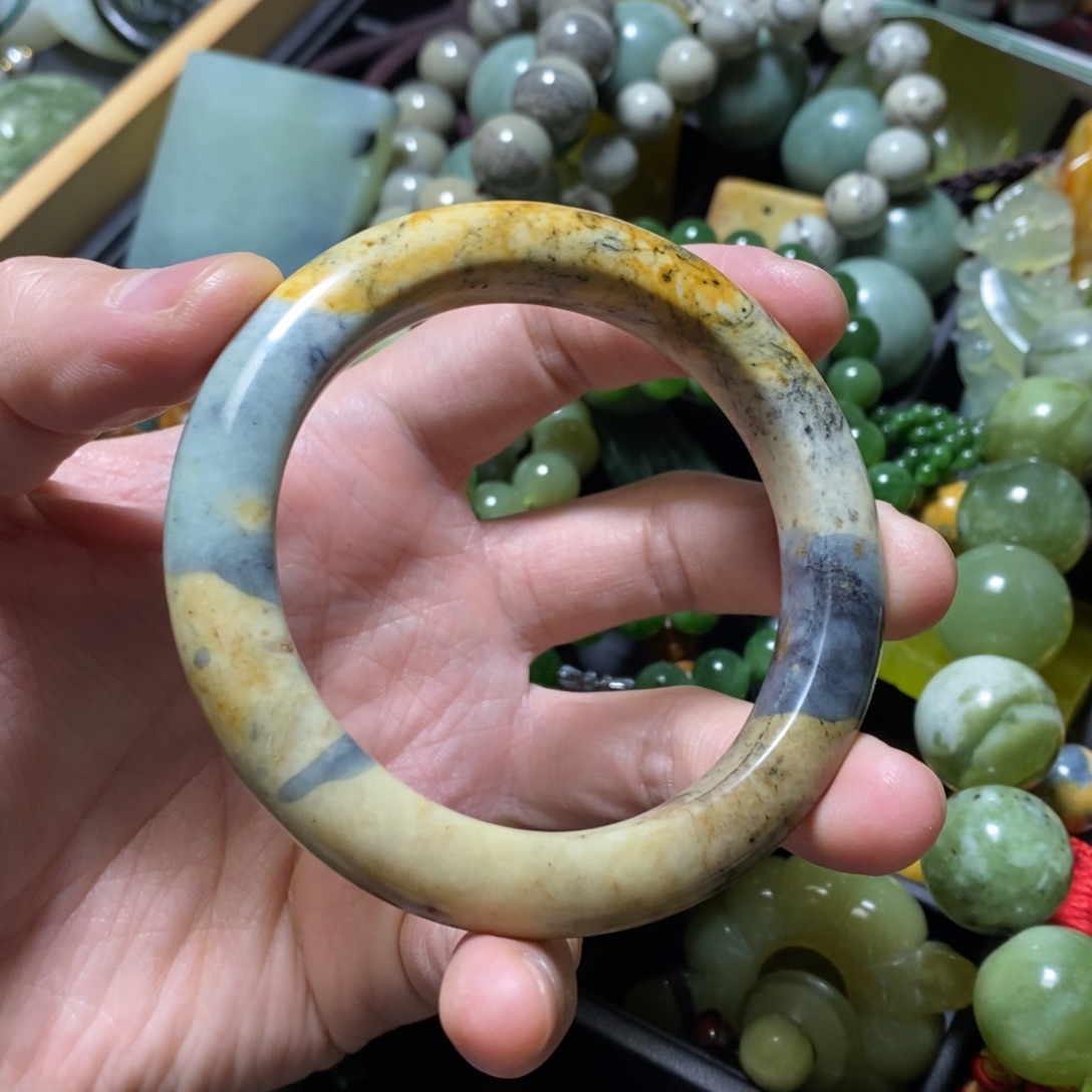 蛇纹石玉未镶嵌颈饰58口