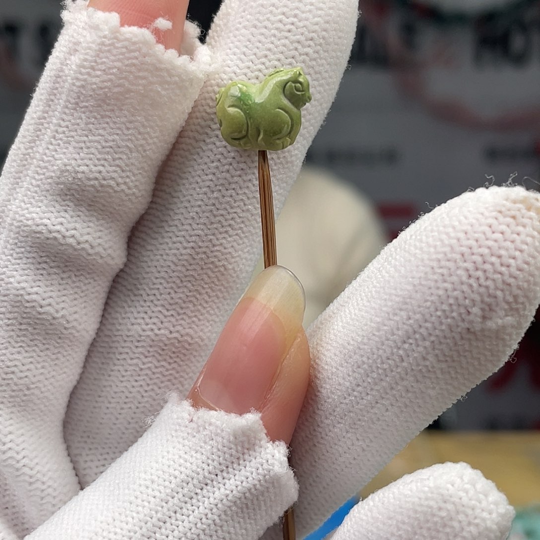 绿松石未镶嵌挂件