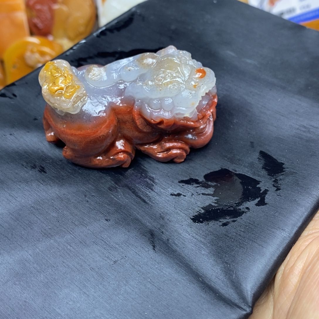 石英质玉（黄龙玉）颈饰未镶嵌