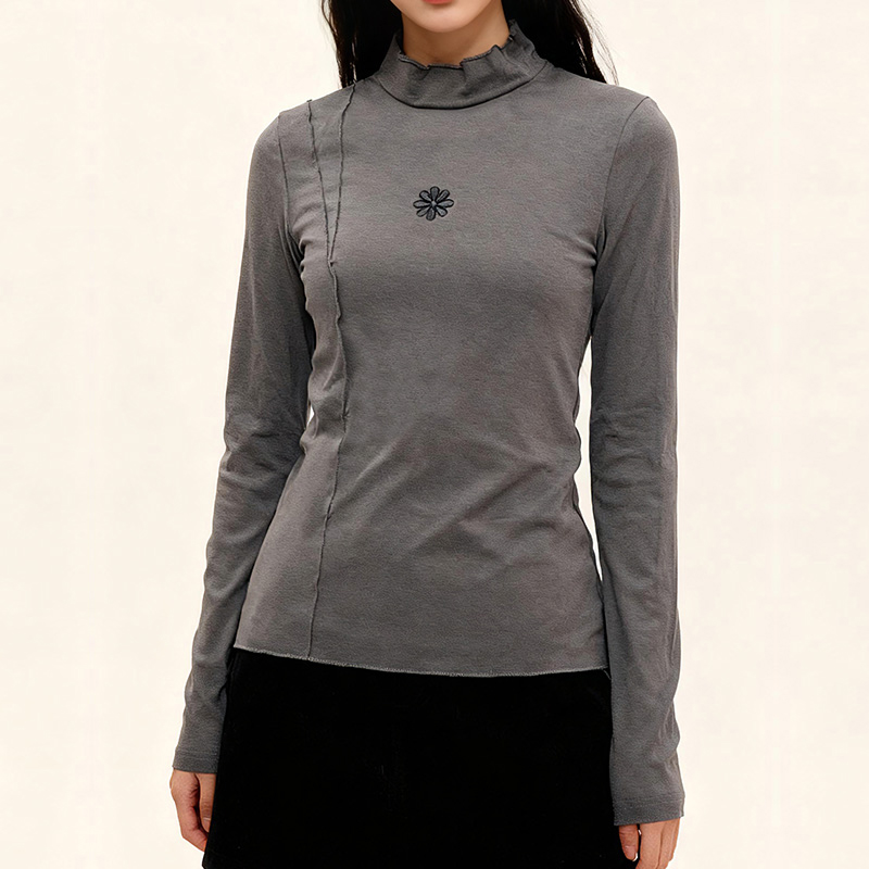 简约绣花针织短款半高领长袖T恤打底衫秋冬修身T恤上衣女