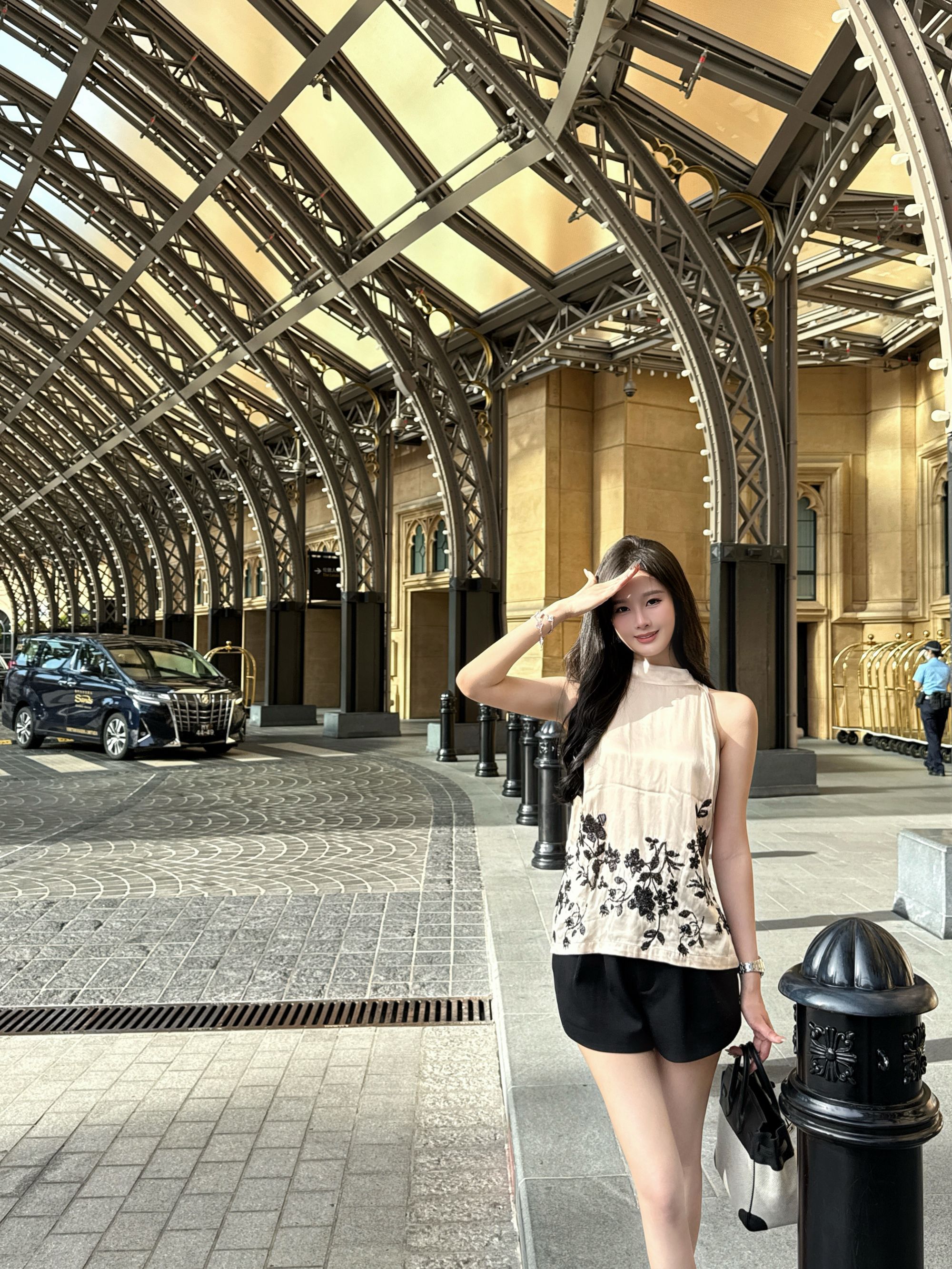 WAN2高定 重工刺绣贵气缎面丝质无袖背心显瘦针织短款时尚休闲