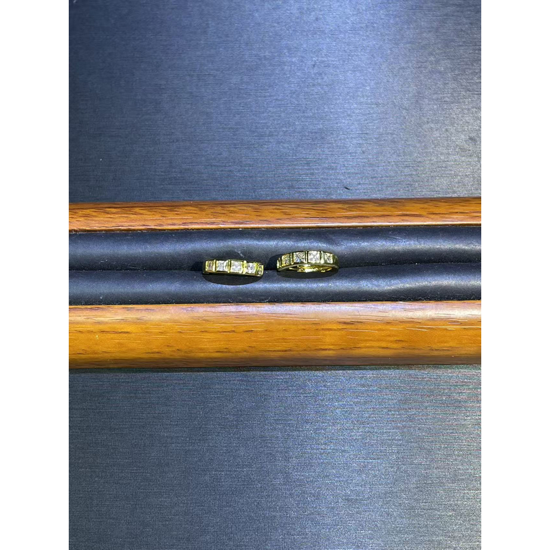 a8637黄色排镶耳扣多样性发货