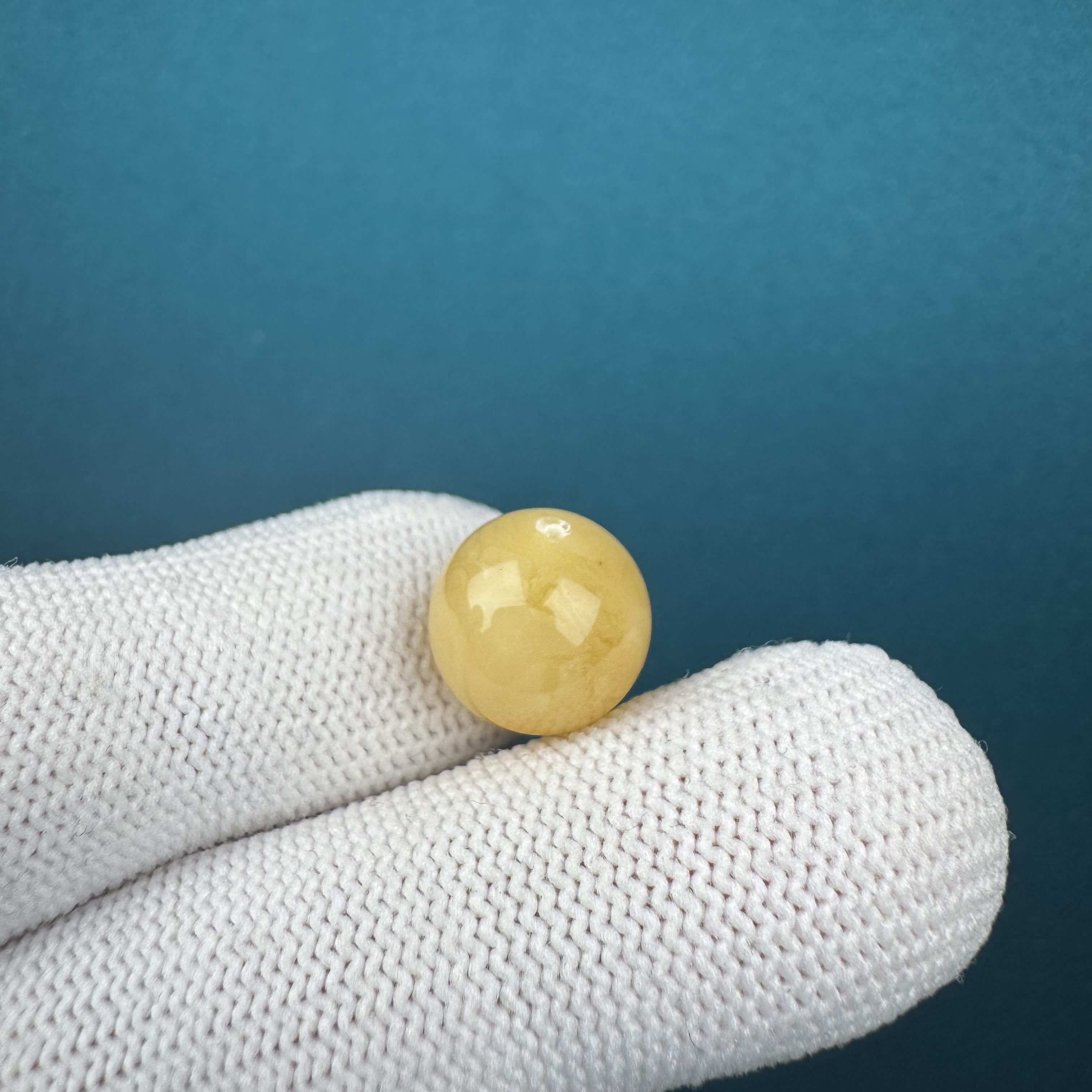 D4115[瑕疵]天然蜜蜡 圆珠12.1mm支持复检假一赔十