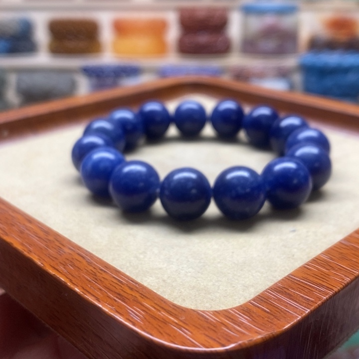 未镶嵌手镯石英质玉