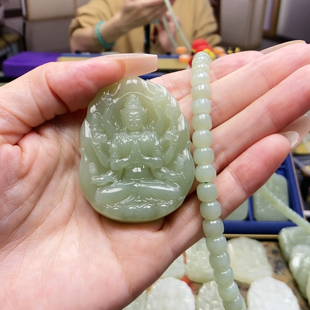 和田玉颈饰未镶嵌春*