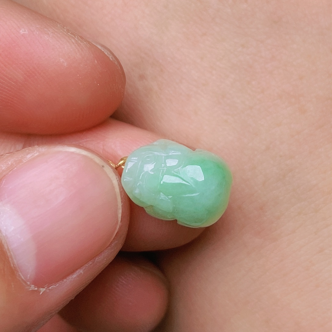 翡翠颈饰18K金镶嵌貔貅