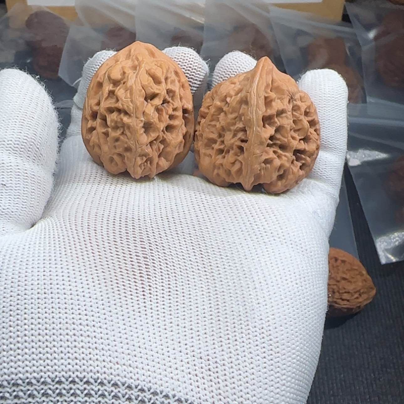 【闪购商品】文玩核桃把件原树方块