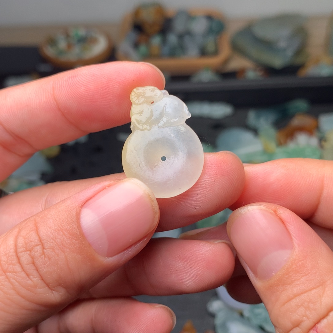 定制翡翠未镶嵌平安扣