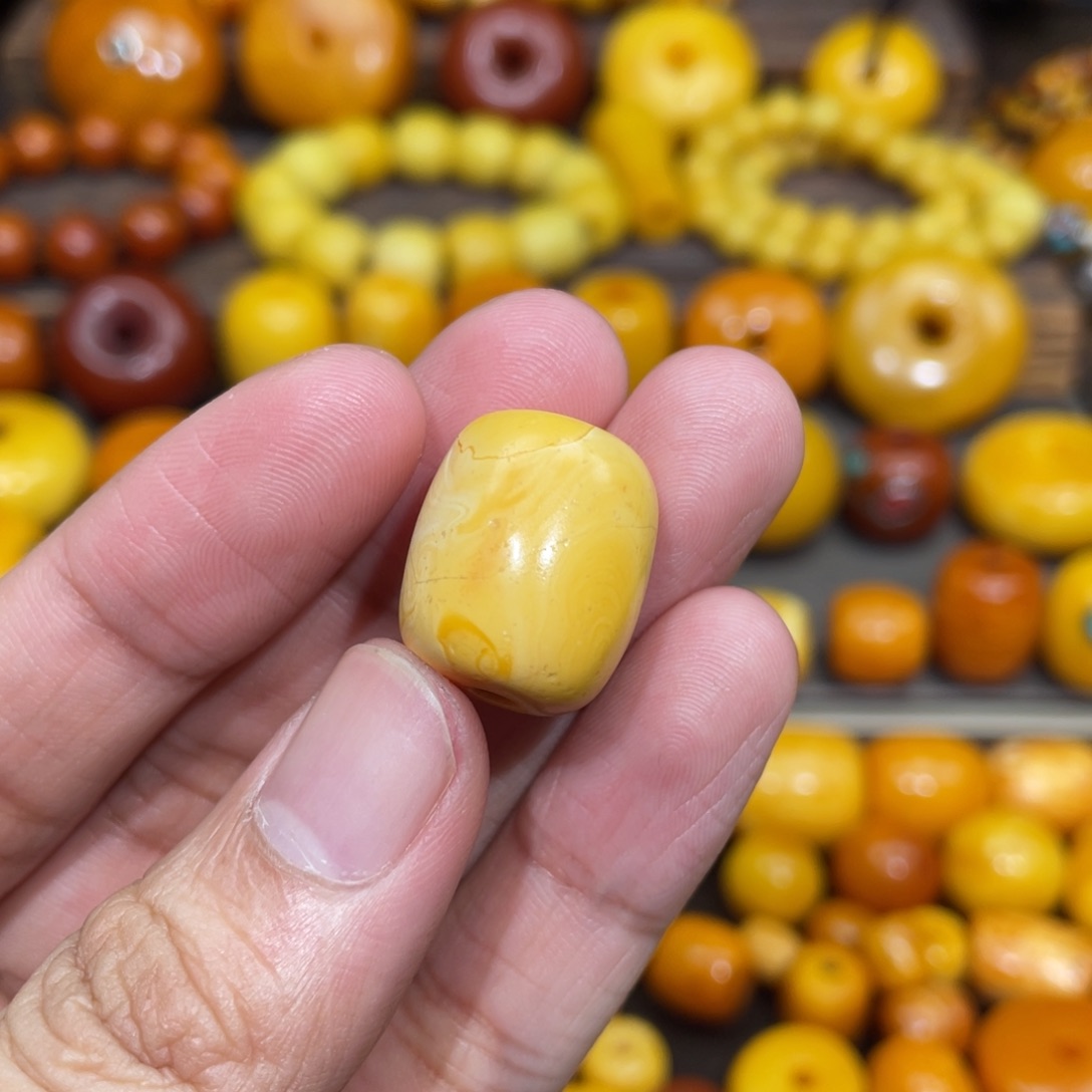 蜜蜡未镶嵌裸石直径16