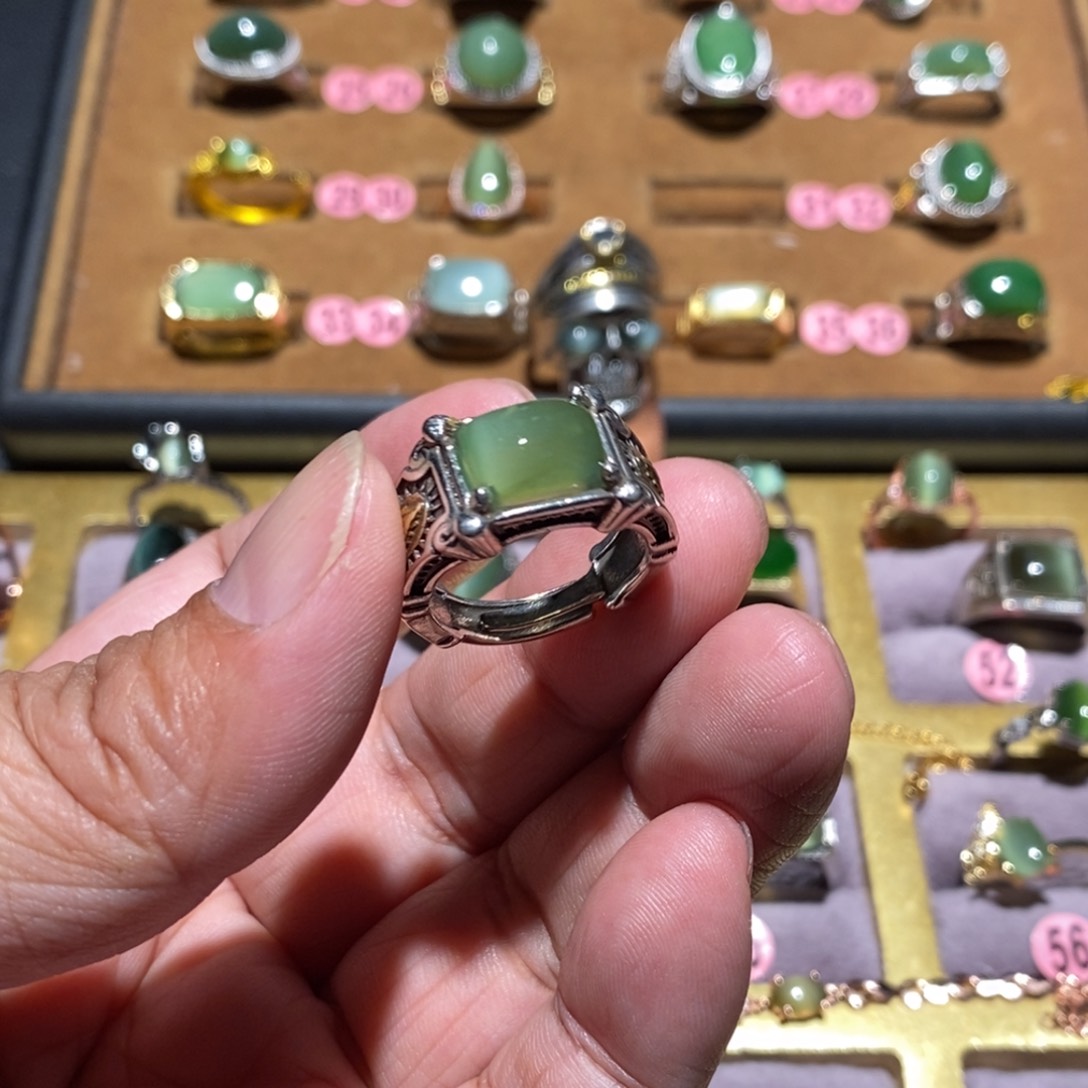 和田玉（碧玉）戒指未镶嵌前**明